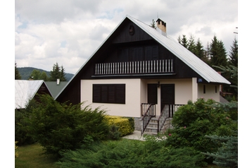 Slovaška Chata Kokava nad Rimavicou, Eksterier